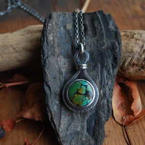 Pendentif homme ou femme recto verso Zahato impression de fougère et turquoise Hubei