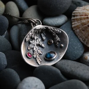 Collier coquillage recto verso en argent Kyanite, citrine, tourmaline