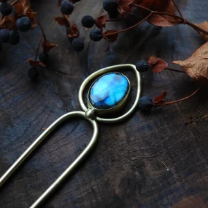 Barrette pic à cheveux rond en laiton et cabochon de labradorite