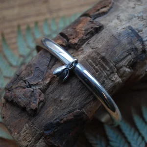 Bracelet demi-jonc en argent 950 et sa pampille succulente en argent