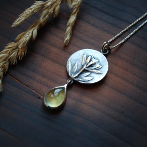 Collier médaillon en argent 925 et préhnite – Empreinte végétale